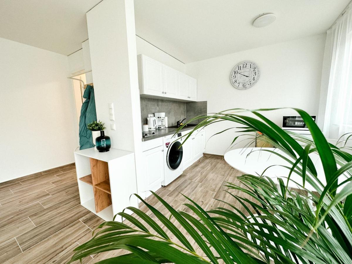 Sali Homes Elegant And Stylish Retreat In Heart Of Bayreuth, Close To River Exterior foto